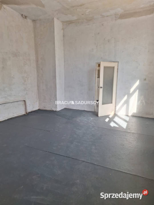 Lokal 80 metrów Libertów Sportowców
