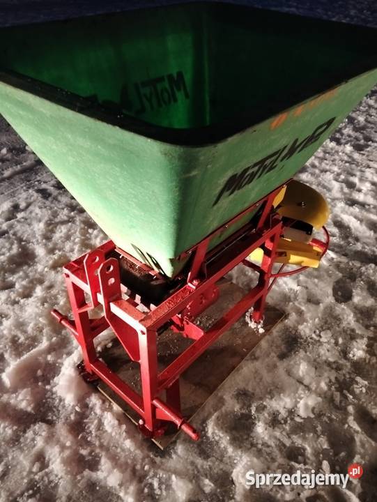 Sprzedam rozsiewacz motyl Huta Koszary