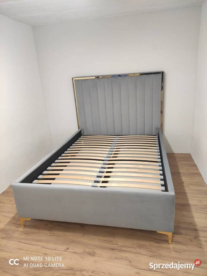 Nowe łóżko tapicerowane 140x200