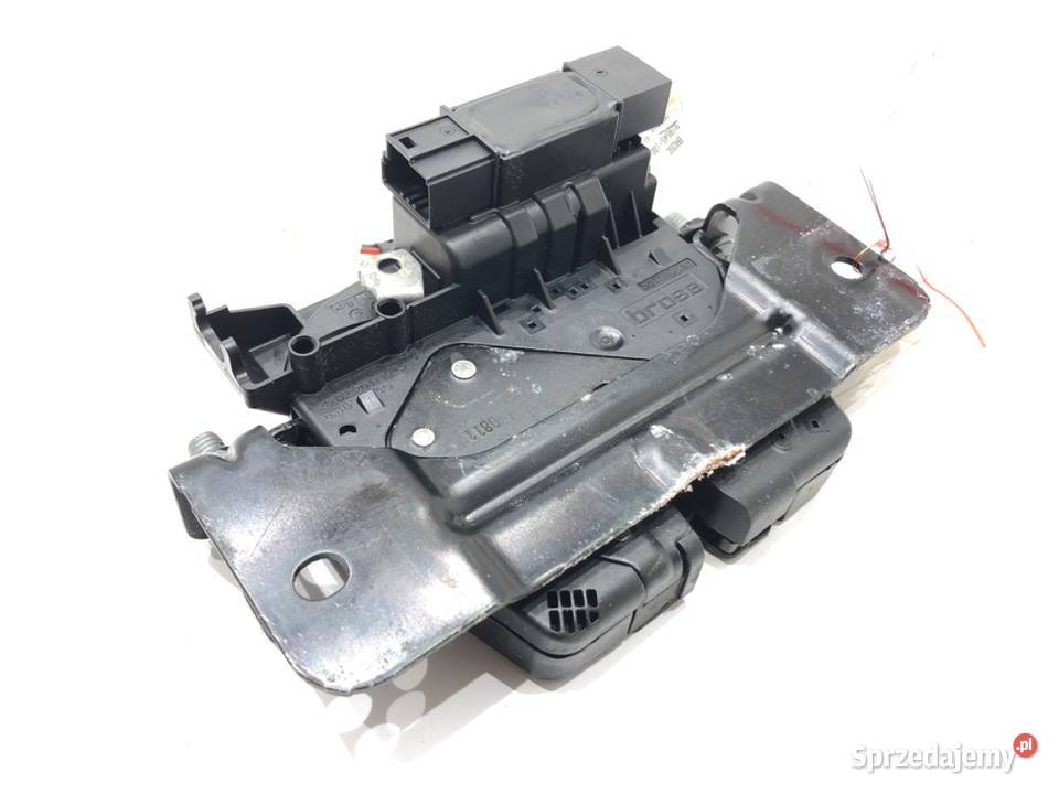 ZAMEK KLAPY TYŁ BMW F11 Kombi 0917