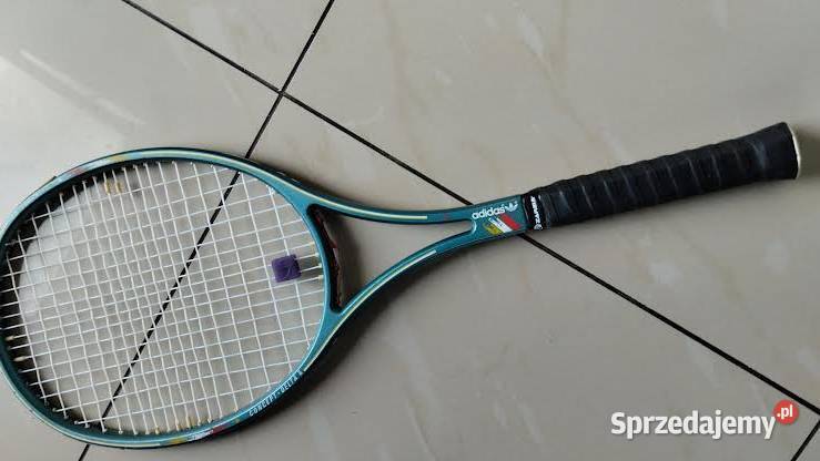 dwie rakiety tenisowe Czarny Las