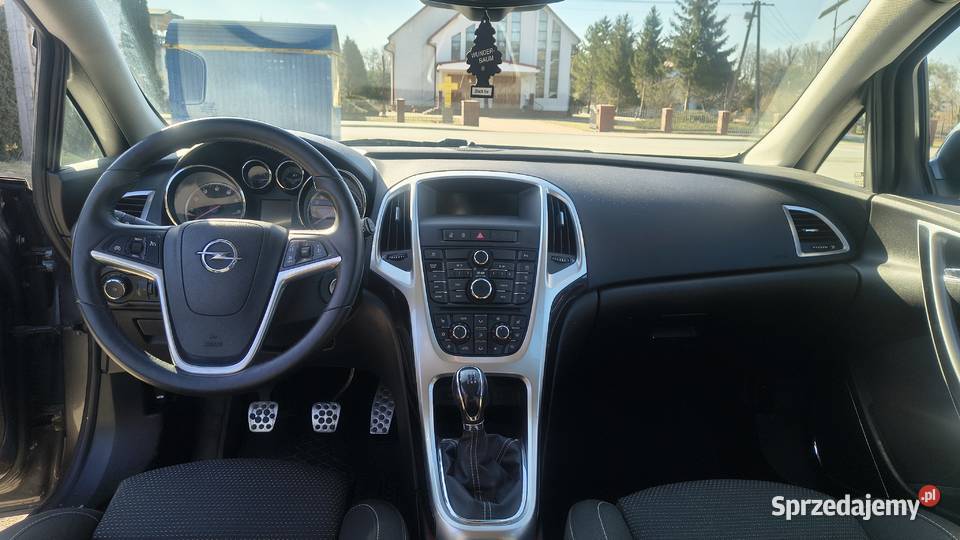Opel Astra J 14 T 2010 Sportstourer Szczawne