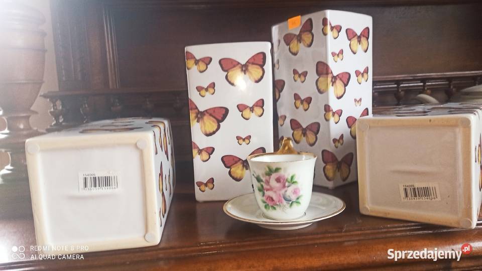 Doniczka Motyle na białej porcelanie pomorskie