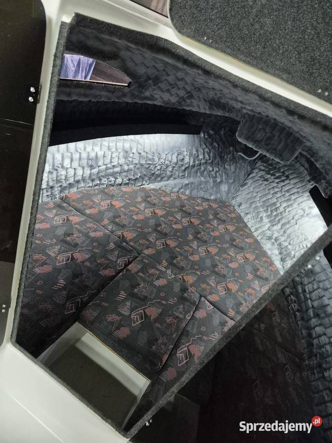 Łódź kabinowa Komodo 510 Lipinki
