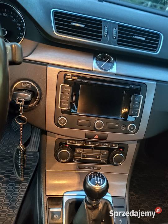 Sprzedam VW passat B7 16 TDI welurowa tapicerka Tarnowskie Góry
