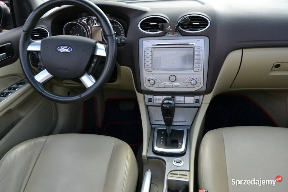 Ford Focus Piękny Ford FocusCabrio 20 146 Podgrz czerwony Częstochowa