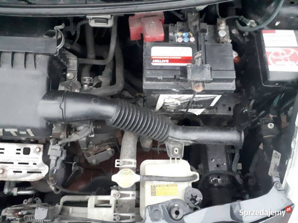 Toyota Yaris 13 mały spryciarz elektryczne szyby iQ sprzedam