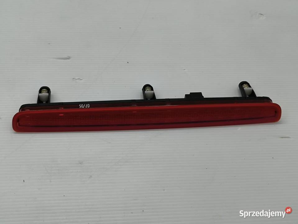 ŚWIATŁO STOP TYŁ W KLAPĘ NOWE ORGINAŁ VOLKSWAGEN sprzedam