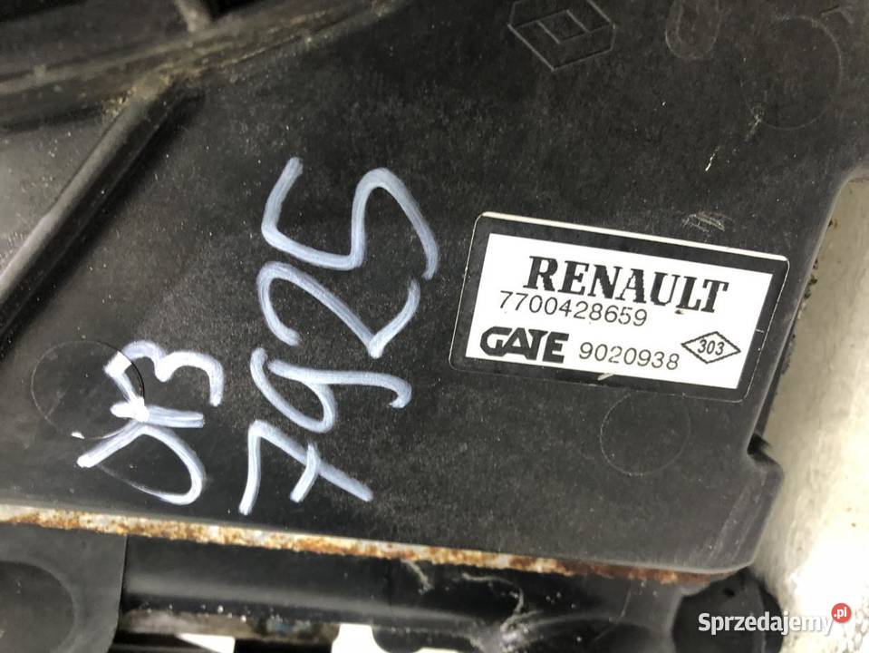 KOMPLET CHŁODNIC RENAULT CLIO II 15 7700428659 osobowe sprzedam