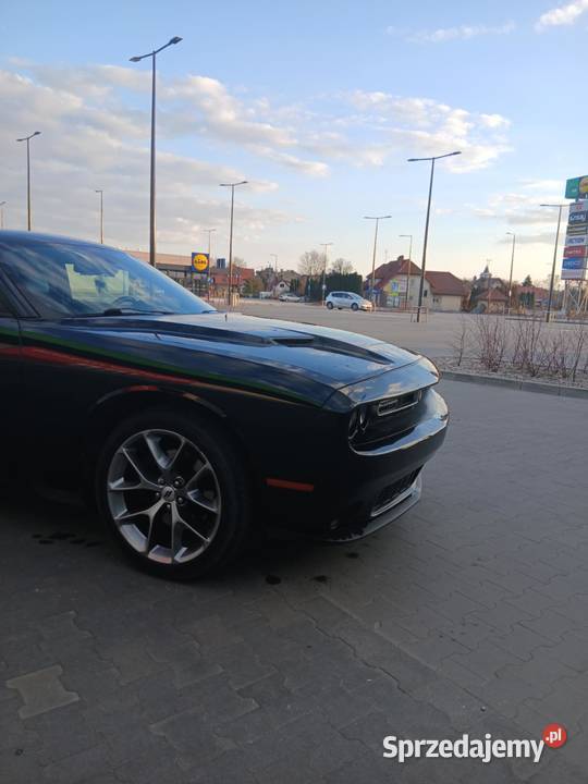 Dodge Challenger