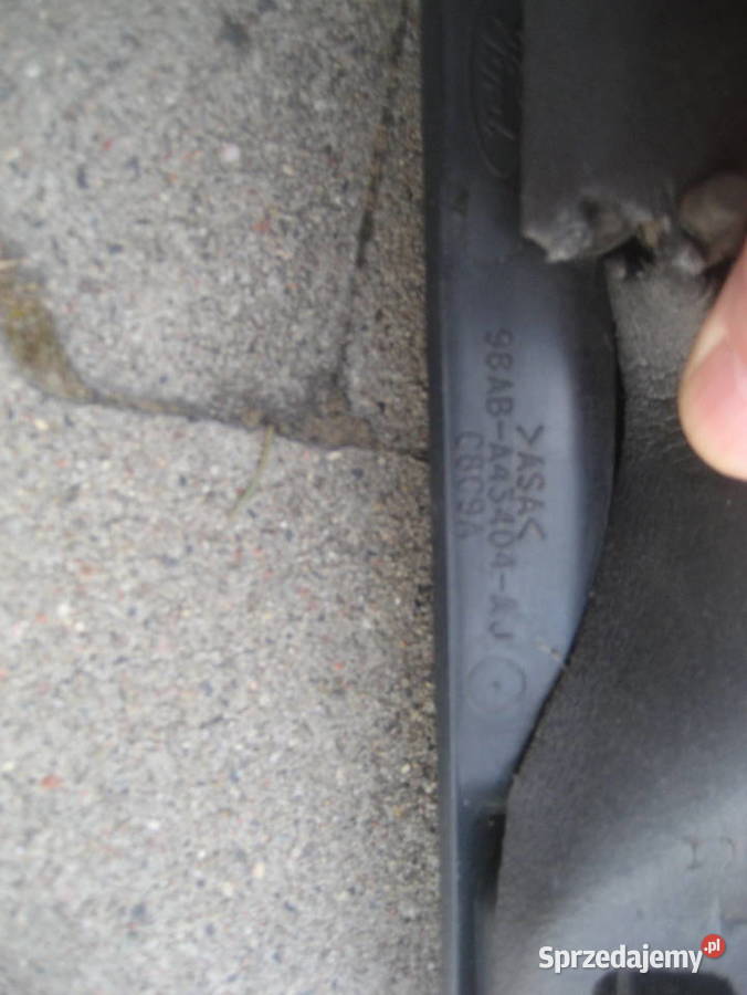 ford focus mk1 hb listwa klapy bagażnika sprzedam