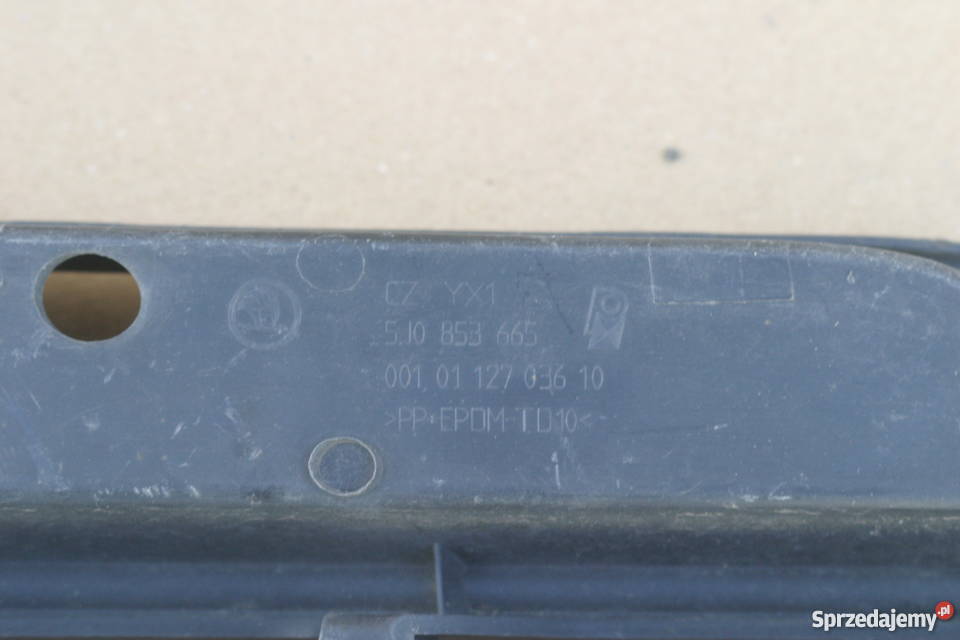 SKODA FABIA II 2 KRATKA ZDERZAKA HALOGEN LEWA Bieleń