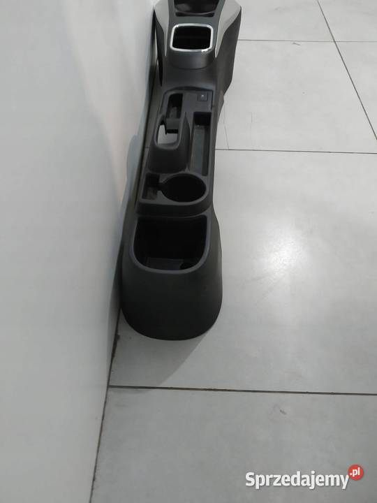 TUNEL ŚRODKOWY Toyota Yaris III 20112020 osobowe sprzedam