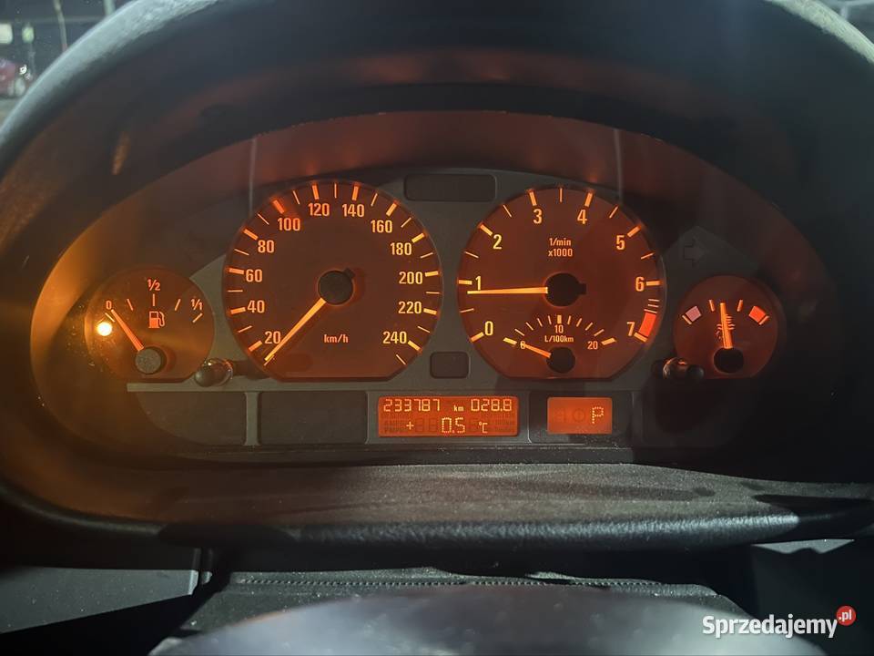 BMW E39 compact 116KM Izabelin C