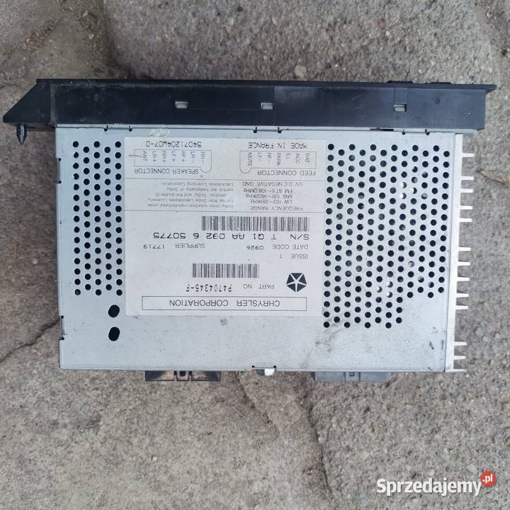 Jeep Cherokee XJ radio oryginalne Sprzęt audio fabryczny Gubin