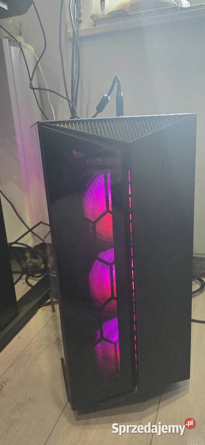 Komputer rtx 3060ti i7 11700K 32 gb ddr4 dysk Liczba rdzeni procesora 6 Poznań