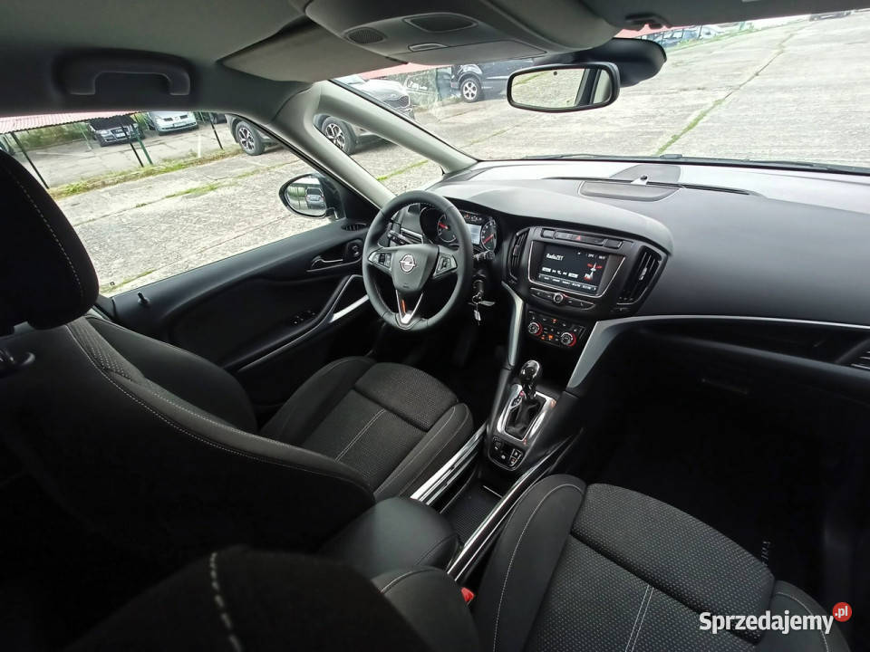Opel Zafira 2019 automat 7 osobowe zadbane hak C łódzkie