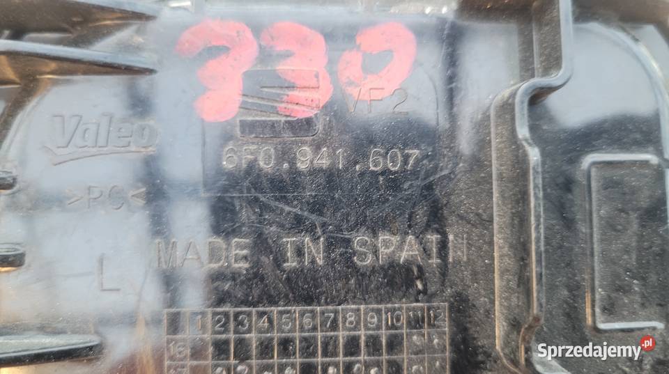 SEAT IBIZA V 17 ARONA LEWA ZAŚLEPKA DEKIEL LAMPY Ruda Śląska