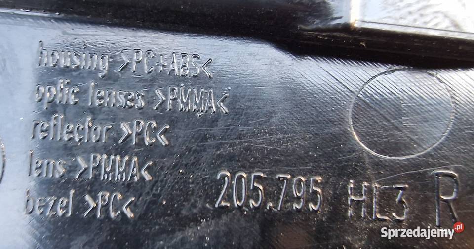 VW TIGUAN II 5NA LAMPA PRAWA TYŁ TYLNA IDEALNA Bieleń