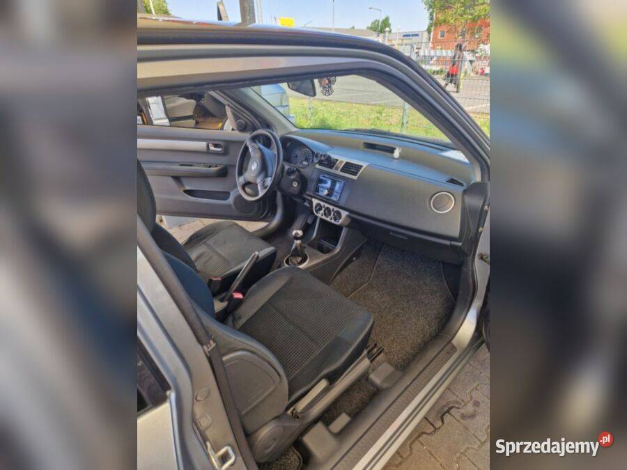 Suzuki Swift 13 z Niemiec benzyna Swift Łódź