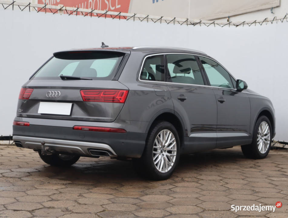 Audi Q7 45 TDI regulowane zawieszenie