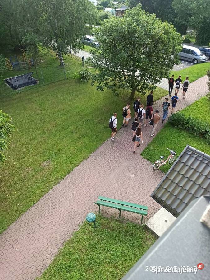 Plastikowa ramka w kolorze złta z obrazkiem odcienie błękitu sprzedam
