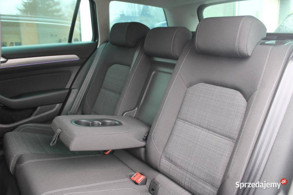 Volkswagen Passat 2022r Carplay Podgrz Fotele Kraków