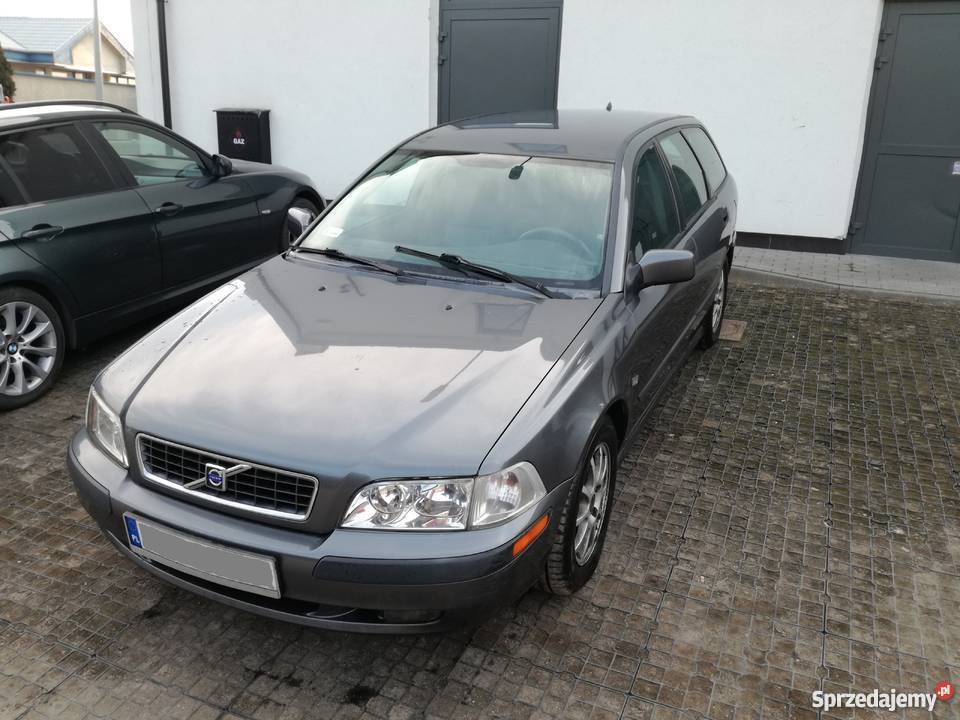Volvo V40 19D 2002r 115 240000 szary metalik Wrocław sprzedam