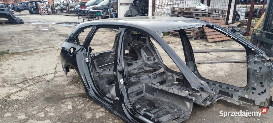 ĆWIARTKA DACH POSZYCIE DACHU AUDI A4 B9 AVANT sprzedam