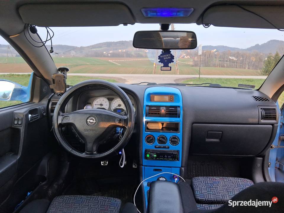 Opel Astra G Coupe 2000 r 18 16v z benzyna z małopolskie Babica