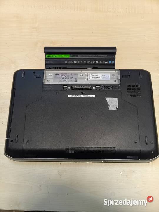 Laptop Dell 15 duża bateria Cięcina