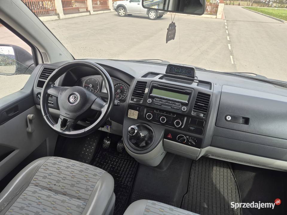 Transporter T5 LIFT LONGDŁUGI 9 Osobowy Sprawna biały Transporter Bujaków