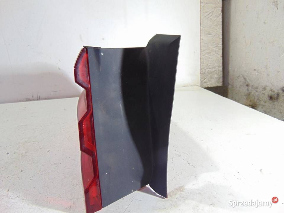 LAMPA LEWA TYLNA TYŁ KIA MAGENTIS