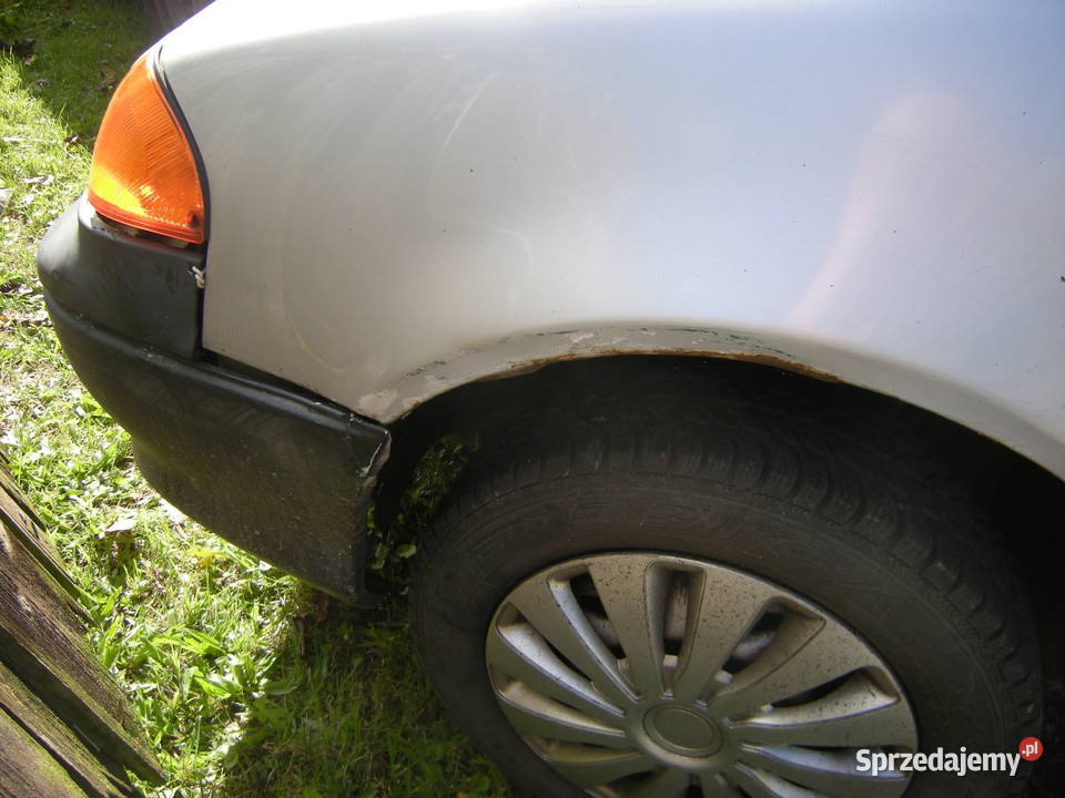 Suzuki Swift 10 2001r benzyna 80 bezwypadkowy Zarejestrowany w Polsce Swift Kraków