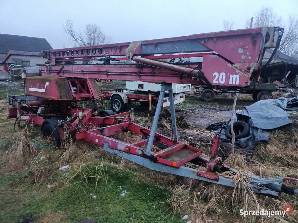 podnośnik koszkowy zwyżka Dźwigi, podnośniki Bobrowniki sprzedam