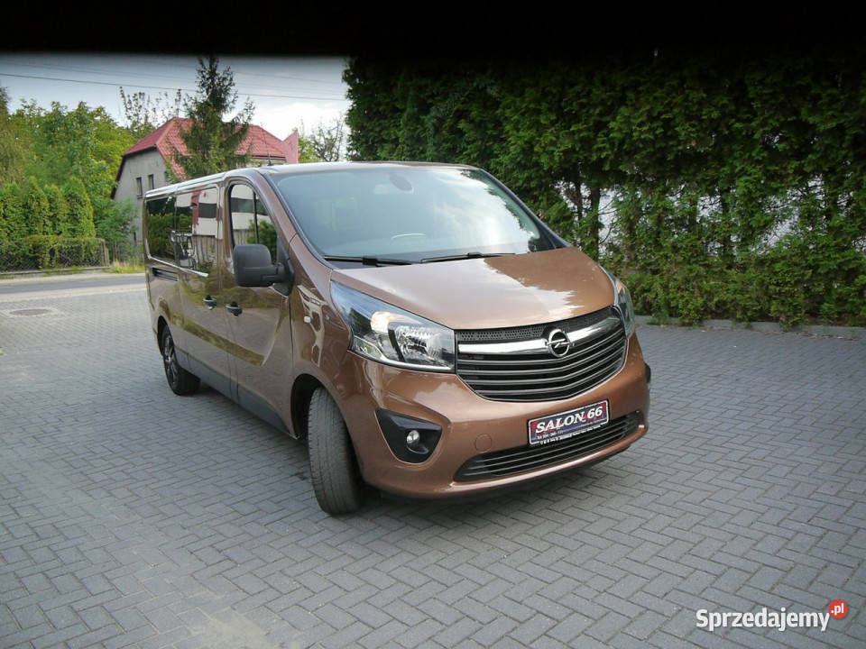 Opel Vivaro 8os 150 Navi Kamera Stan