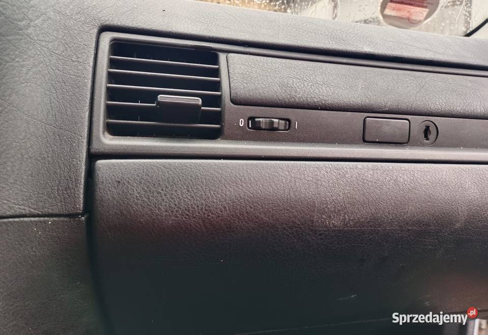 BMW 318 wydech cl63 AMG m43 jeden właściciel Zarejestrowany w Polsce Częstochowa