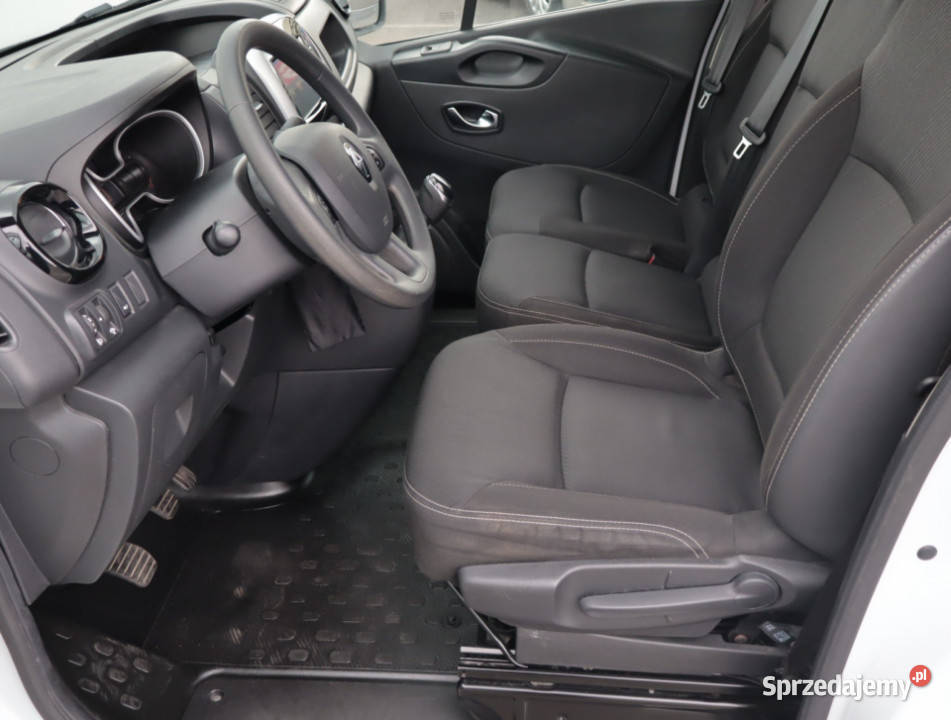 Renault Trafic 20 dCi nieuszkodzony sprzedam