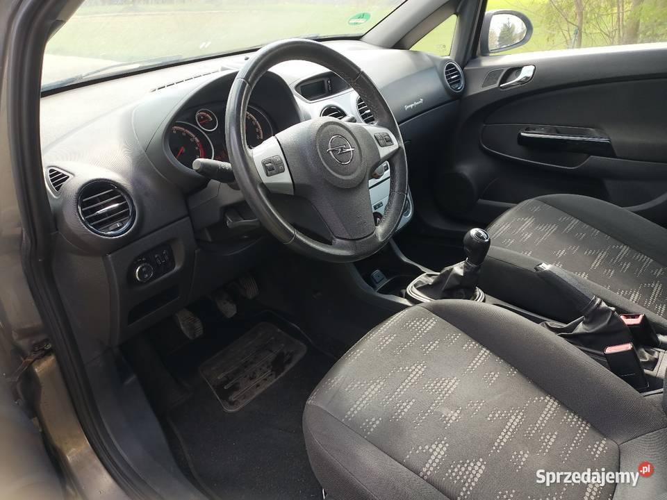 Opel Corsa D lift 14 Benz 2012 klima isofix pomorskie Kwidzyn