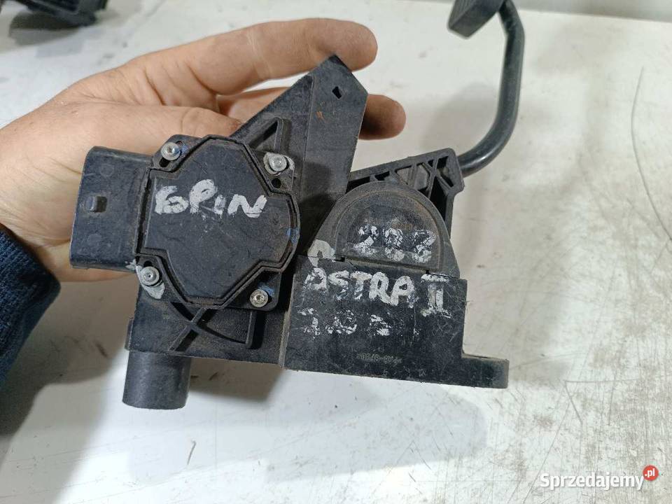 PEDAŁ GAZU POTENCJOMETR OPEL ASTRA II G 20 DTI