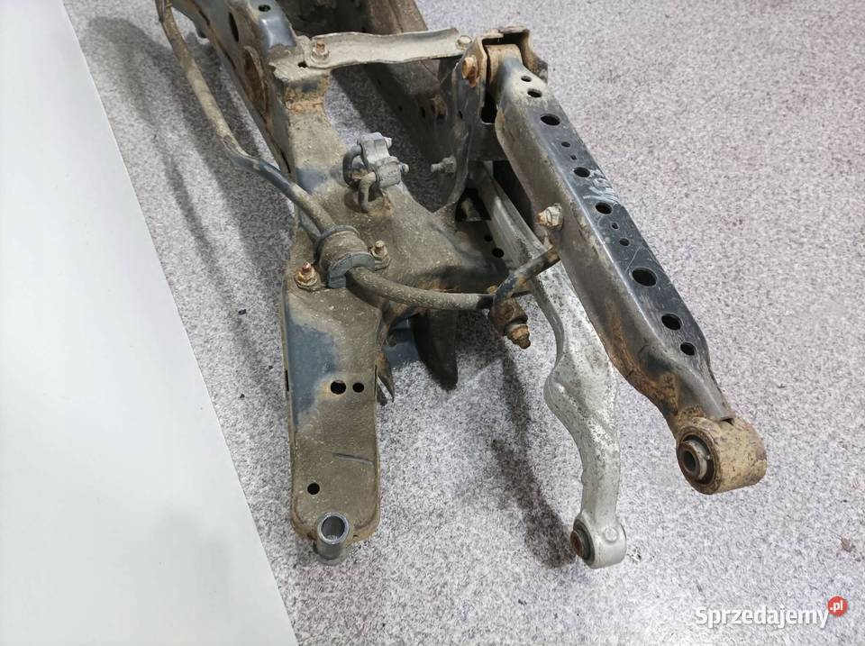 SANKI ZAWIESZENIA TYŁ J11 FWD Nissan Qashqai II