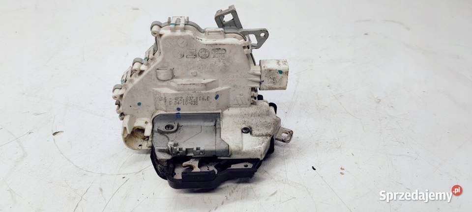 ZAMEK DRZWI PRAWY PRZÓD AUDI A6 C6 4F2837016E Przystajń sprzedam