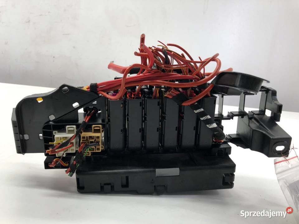 SKRZYNKA BEZPIECZNIKÓW AUDI A8 D5 4N0907392A podkarpackie sprzedam