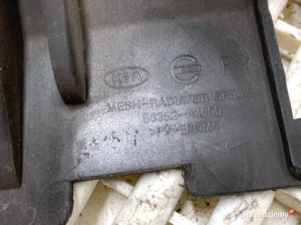 ATRAPA GRILL KIA CARENS IV 86352A4000 SUV KRATA sprzedam
