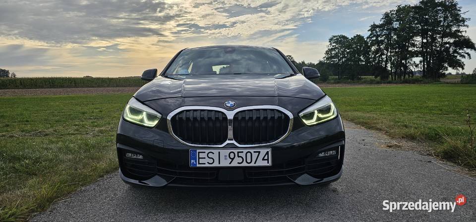 BMW F40 116D 2021r Automat 1600cm3 łódzkie Złoczew
