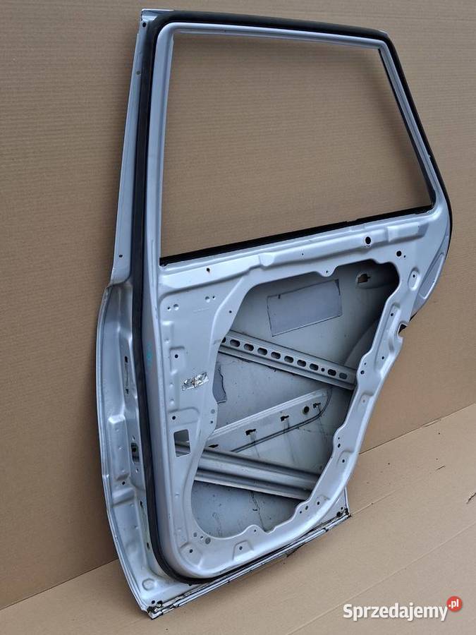 MERCEDES ML W164 DRZWI PRAWY TYŁ PRAWE TYLNE Drzwi Bieleń