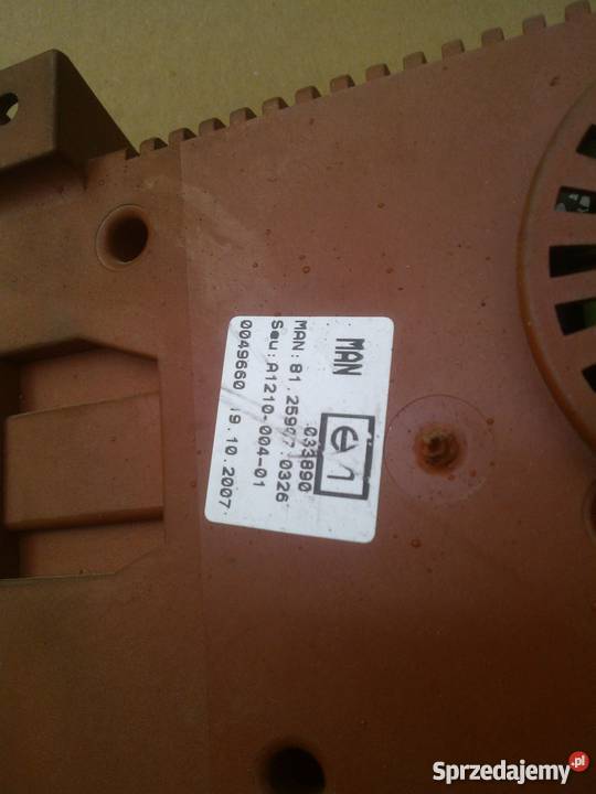 PRZETWORNICA NAPIĘCIA 81259070326 MAN TGX ciężarowe Staszów sprzedam