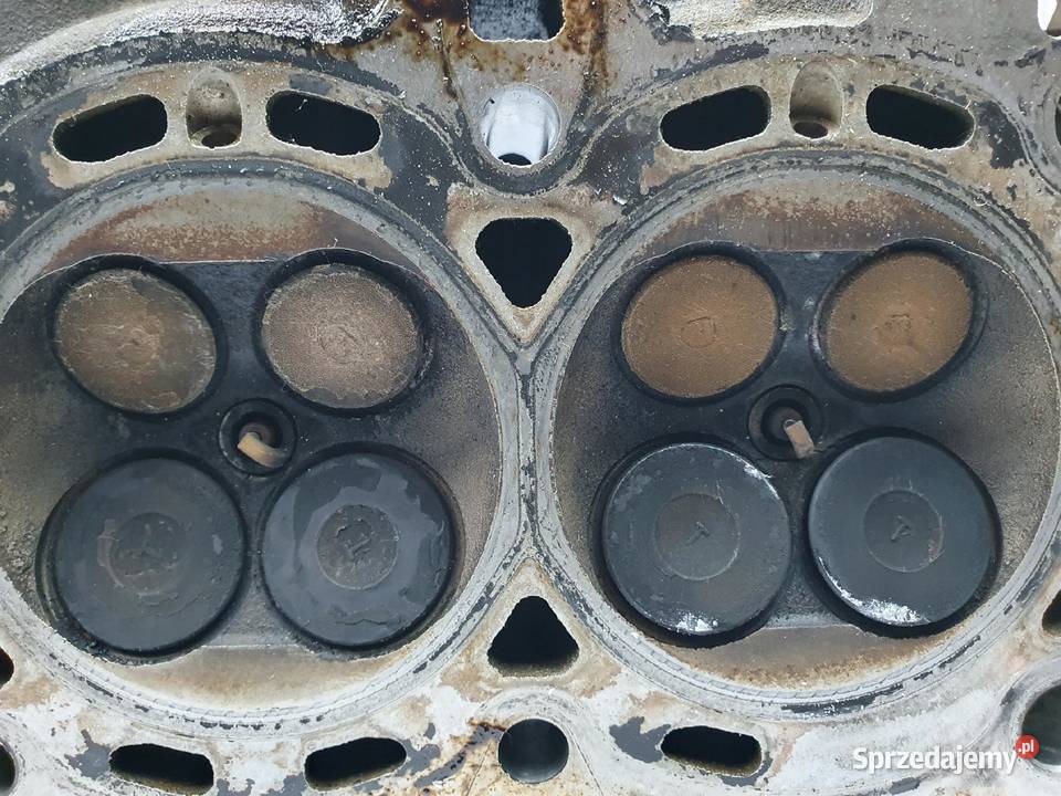 GŁOWICA CYLINDRÓW Ford Focus MK2 16 16V HWDA Głowice cylindrów Chełm