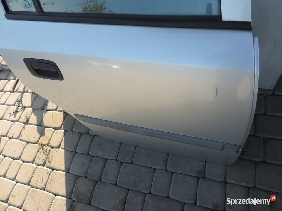 Drzwi prawy tył Astra 2 sedan kolor z147 osobowe