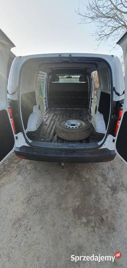 Hyundai H1 hak vat1 Niemiec 3 osoby